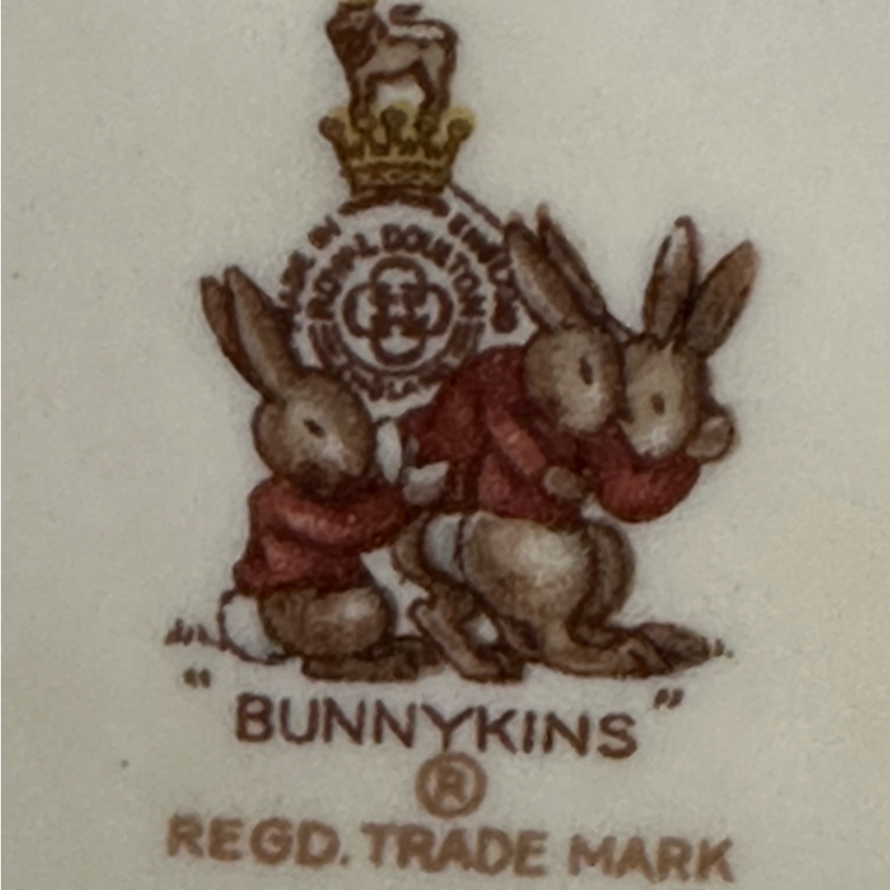 Royal Doulton Bunnykins one-handled baby cup - Picture 7 of 7